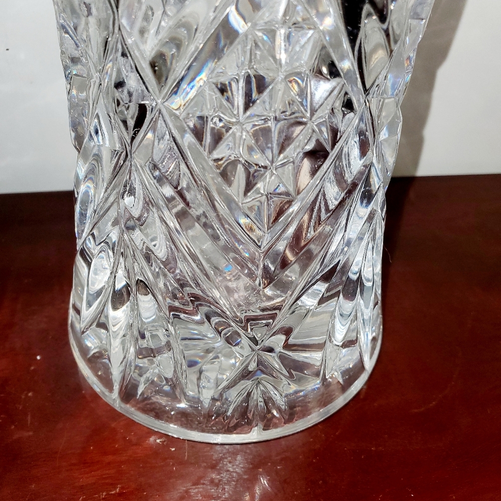 Vase - Picture 2 of 3